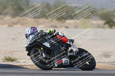 media/Nov-01-2025-CVMA (Sat) [[fc0f7531b8]]/Race 7-Formula Twins-Formula 40 UL/